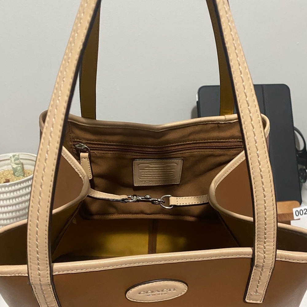 COACH Tote Bag - Picture 16 of 16